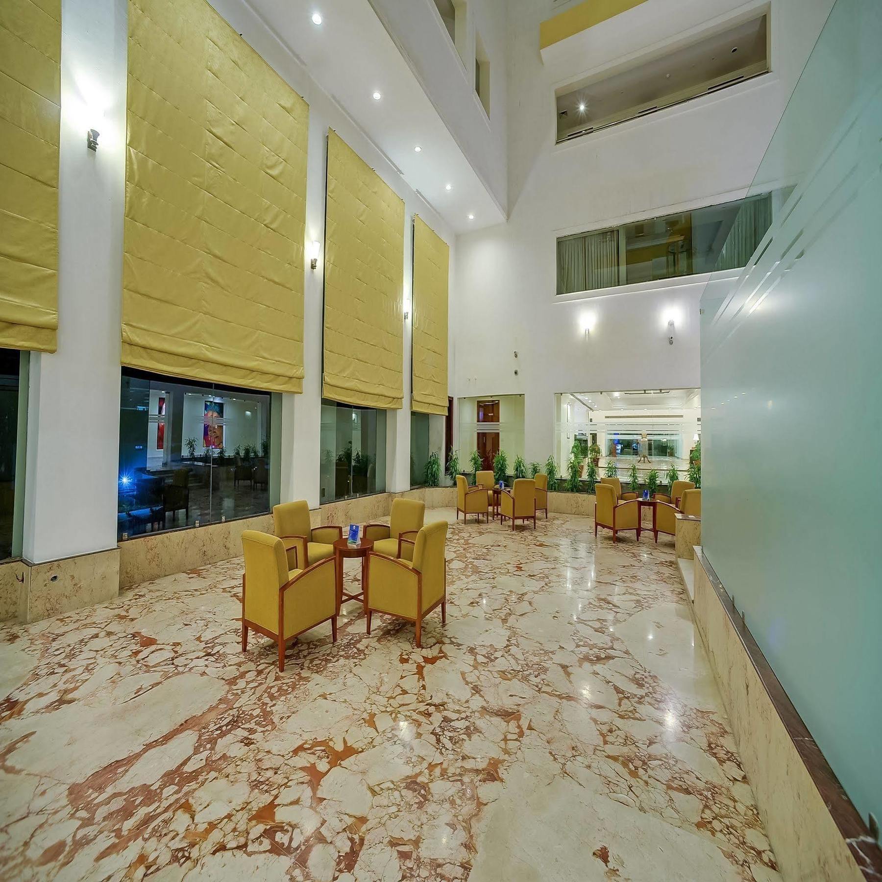 Royal Sarovar Portico Siliguri Hotel Exterior photo