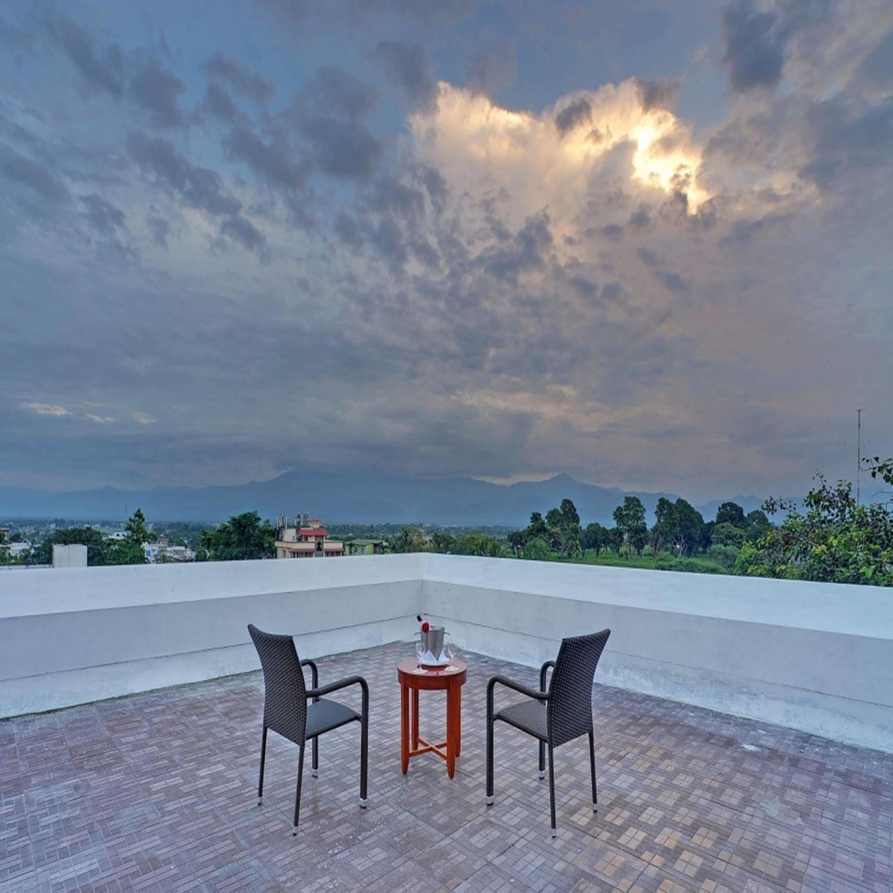 Royal Sarovar Portico Siliguri Exterior photo